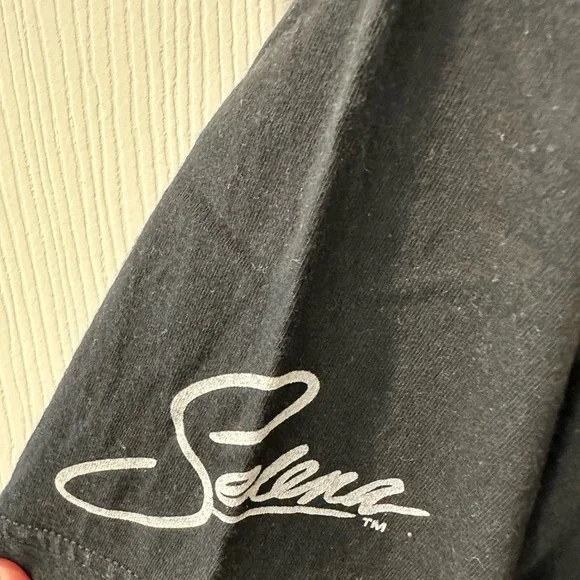 Vintage Selena Shirt - Picture 3 of 3